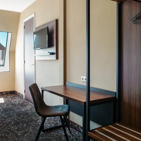 Amsterdam Otel 3*