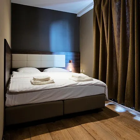 Amsterdam باتهوفيدوربْ